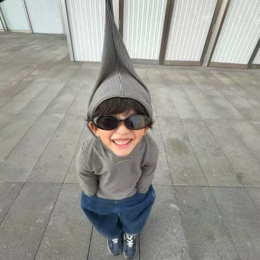 Yyyyy